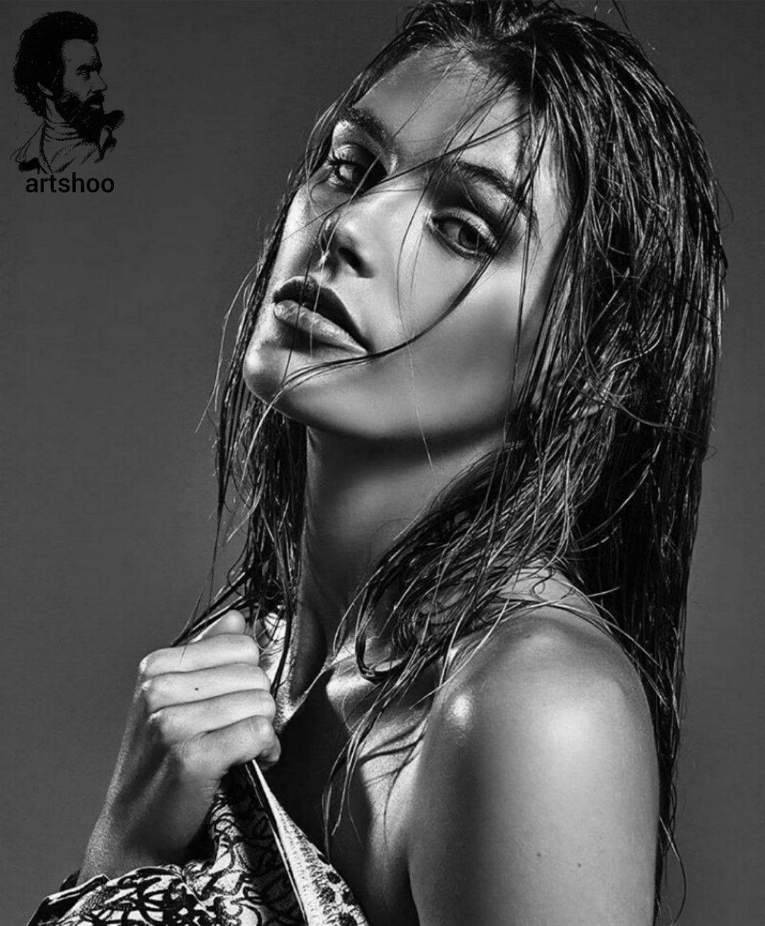 مدل سیاه قلم اورژینال